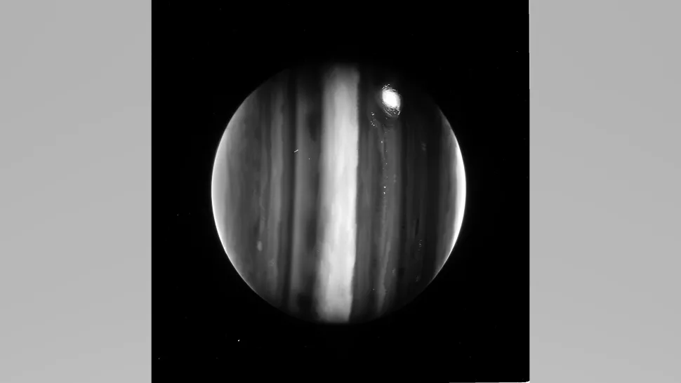 Júpiter brilla en la nueva imagen del telescopio espacial James Webb